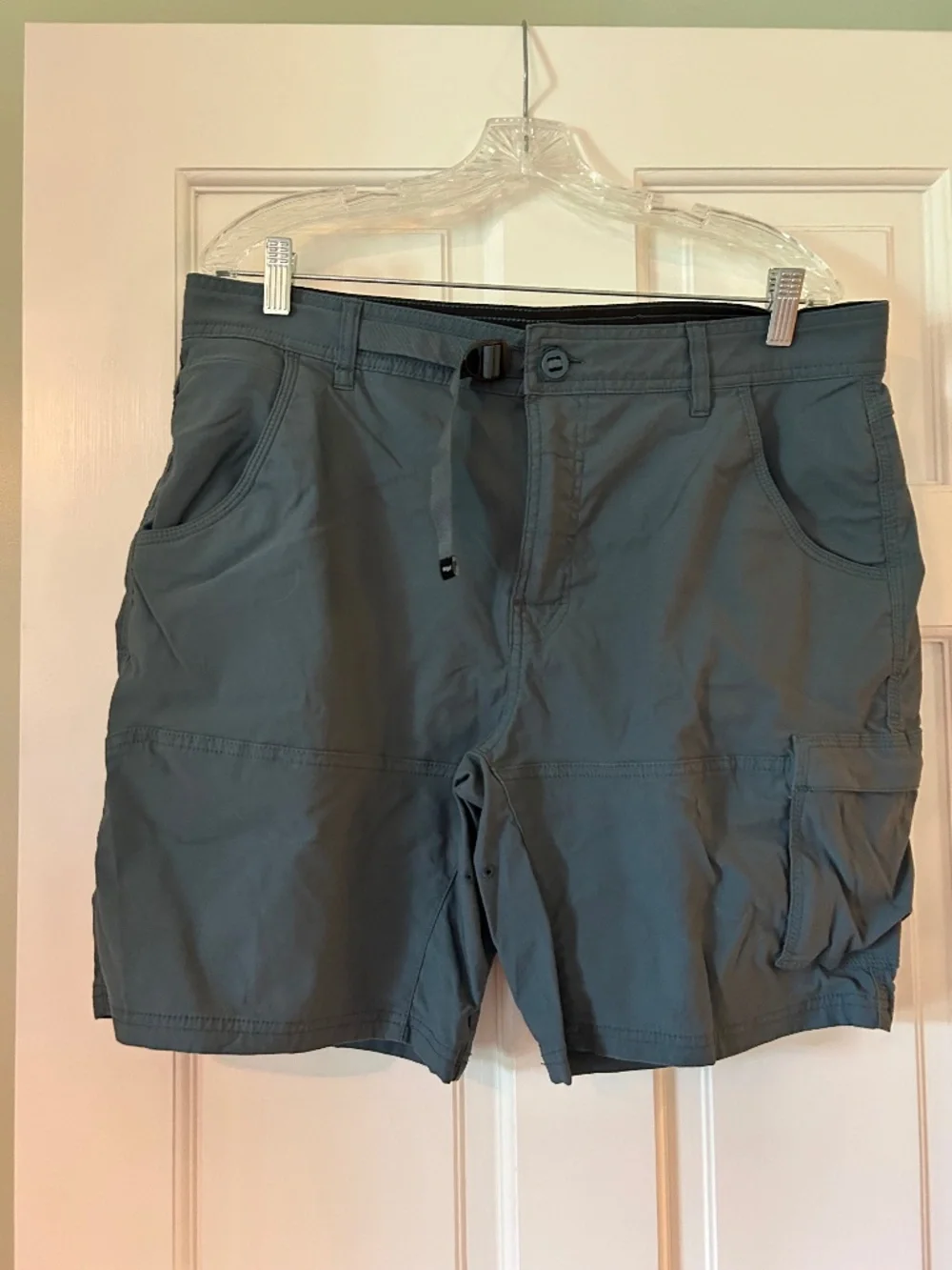 PRANA DARK GRAY MENS SHORTS 36/08